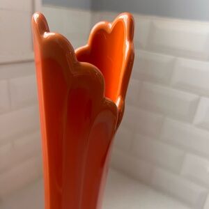 LE Smith 18” Ribbed Ribbed Butterscoth Swung Vase-A BEAUTY